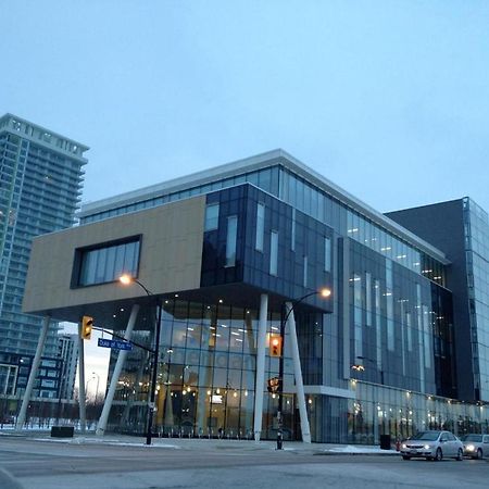 Square One Fully Furnished Suite Mississauga Luaran gambar