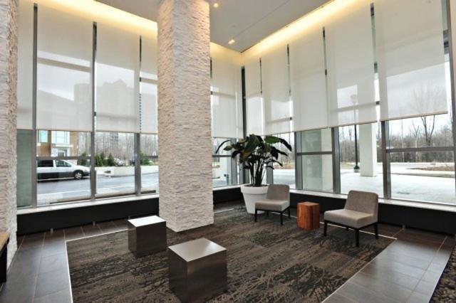 Square One Fully Furnished Suite Mississauga Luaran gambar