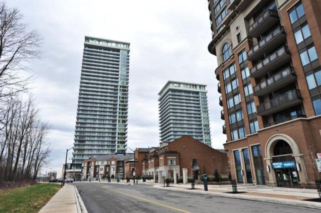 Square One Fully Furnished Suite Mississauga Luaran gambar