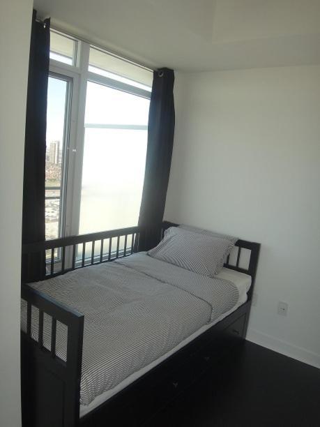 Square One Fully Furnished Suite Mississauga Luaran gambar