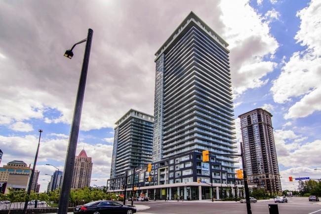 Square One Fully Furnished Suite Mississauga Bilik gambar